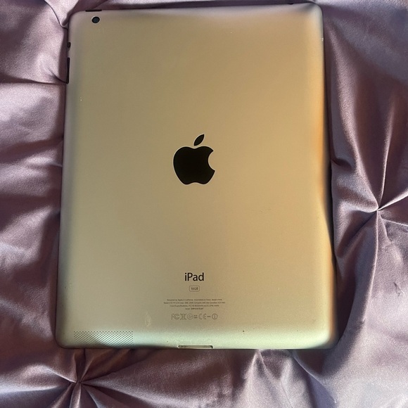 Apple iPad Air 1st Generation 16GB in Space Gray - Picture 6 of 6